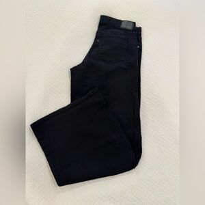 EUC Levi's Dark Denim Jeans